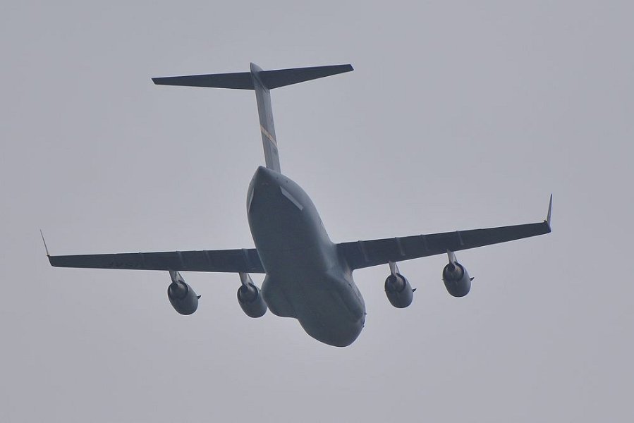 C 17 A DSC 6430